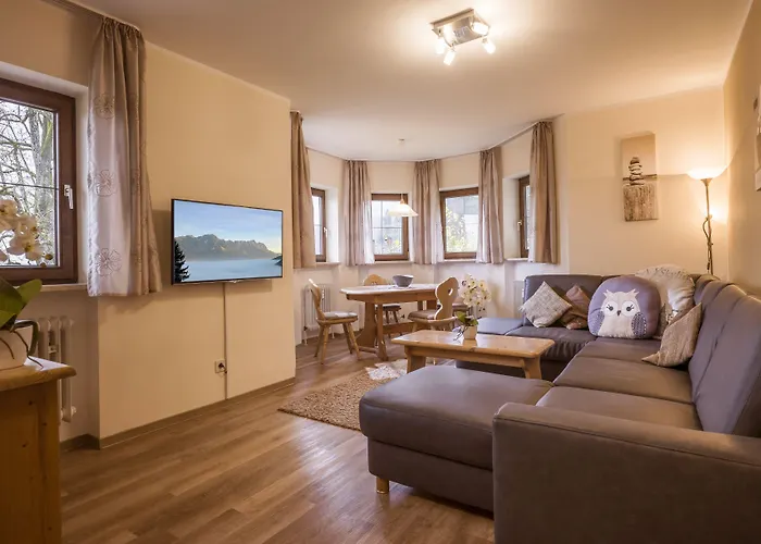 Ferienwohnanlage Bergschloessl 3*